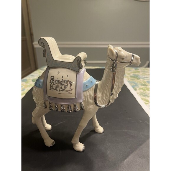 Silver Blessings Christmas Nativity Faithful Camel 8" Tall Figurine - Picture 1 of 16